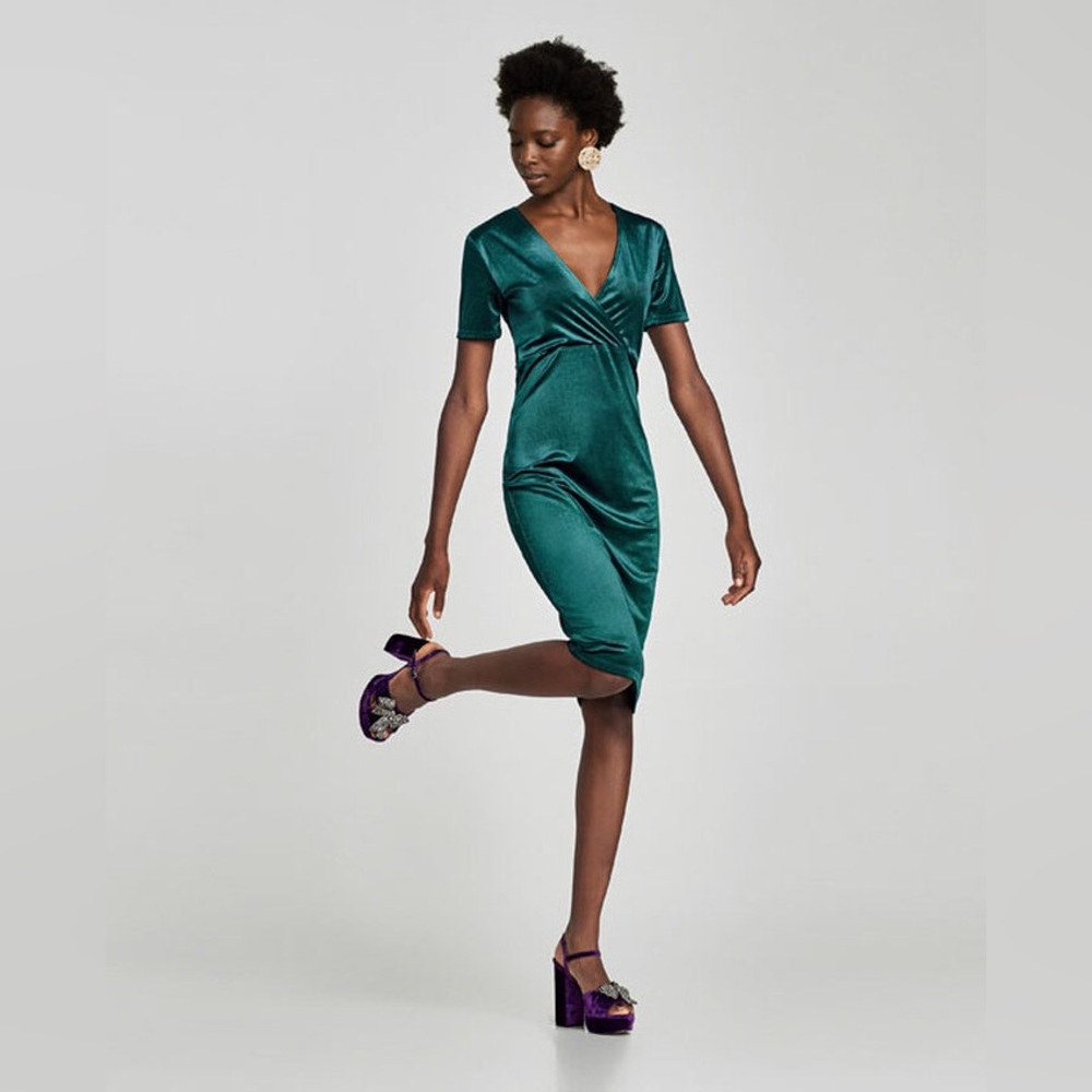 Zara green velvet bodycon cocktail dress